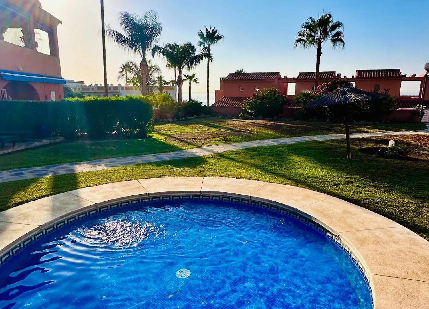 No10 - Beachfront Estepona Close To Port, 2 Bedroom, 2 Bathroom, Sleeps 5 0*,  Spain