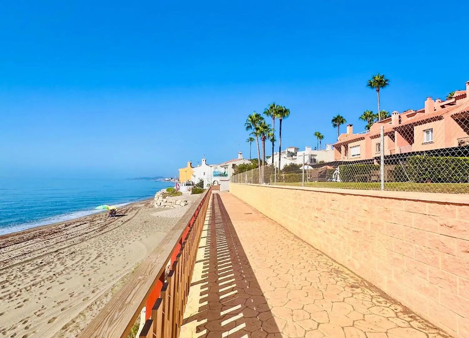 Apartment No10 - Beachfront Estepona Close To Port, 2 Bedroom, 2 Bathroom, Sleeps 5 Spain