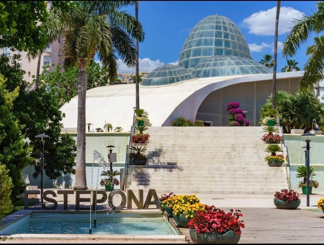 No10 - Beachfront Estepona Close To Port, 2 Bedroom, 2 Bathroom, Sleeps 5 0*,