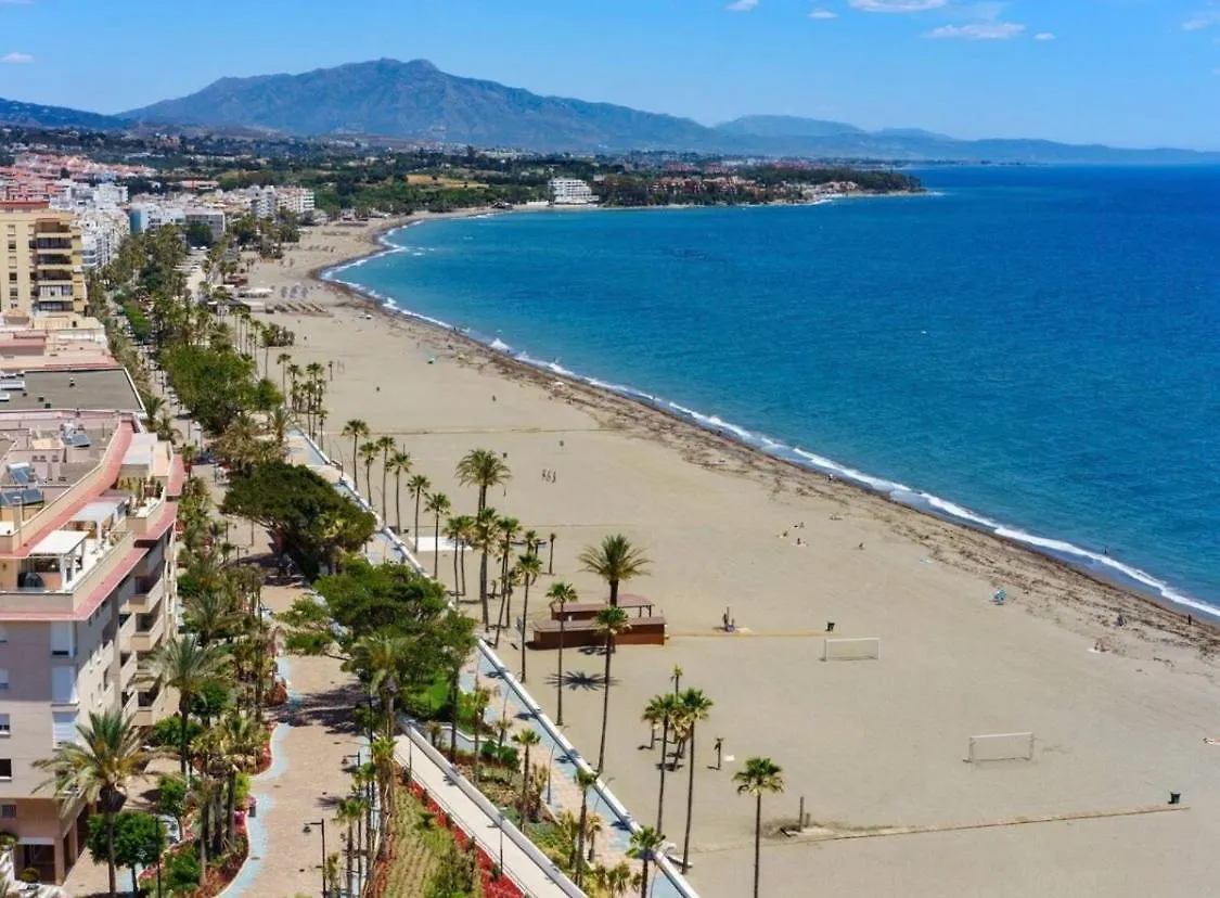 No10 - Beachfront Estepona Close To Port, 2 Bedroom, 2 Bathroom, Sleeps 5 Spain